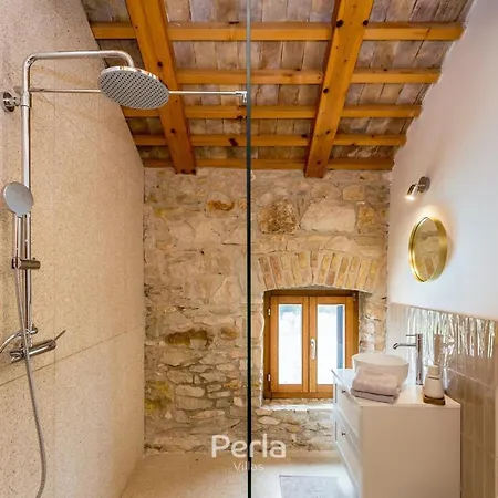 빌라 Charming Stone Cx With Large 50m2 Heated Pool