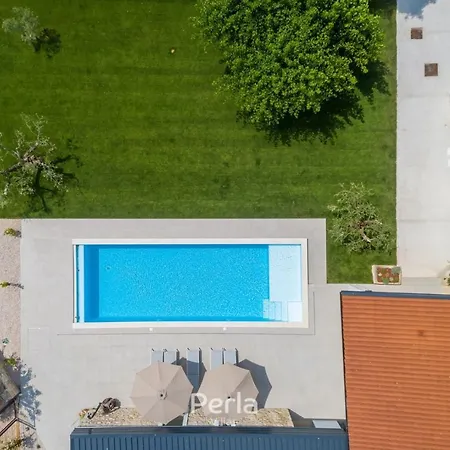 빌라 Charming Stone Cx With Large 50m2 Heated Pool *