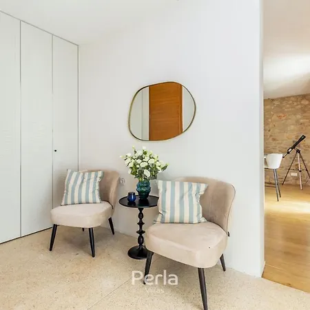 Charming Stone Cx With Large 50m2 Heated Pool *