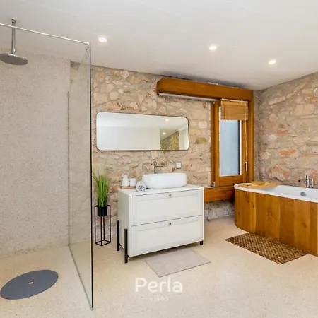Charming Stone Cx With Large 50m2 Heated Pool 빌라 브르토니글라