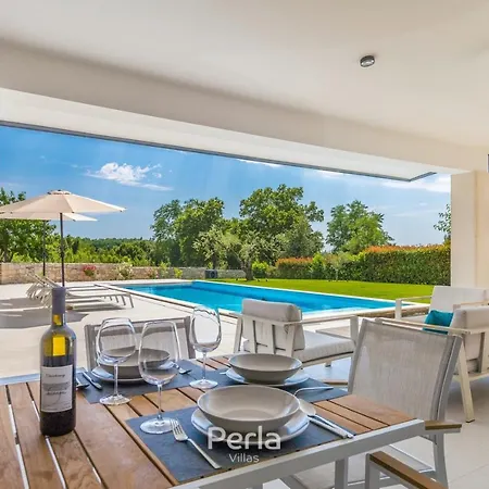 Charming Stone Cx With Large 50m2 Heated Pool Βίλα