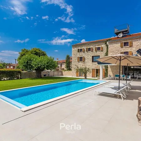 Charming Stone Cx With Large 50m2 Heated Pool 빌라 *